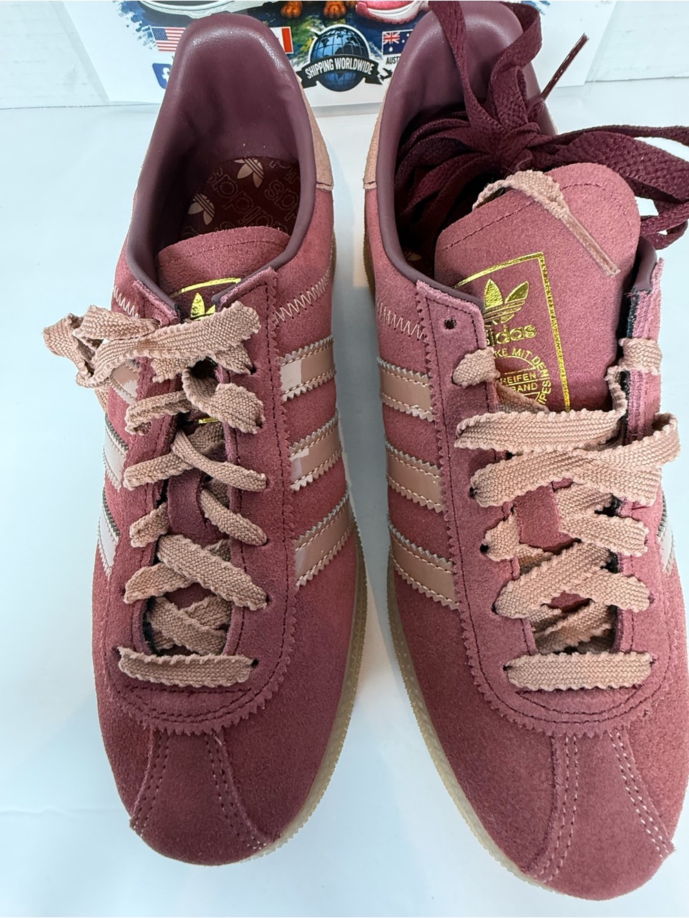 adidas Muenchen Women’s Suede Trainers in Burgundy - Picture 3 of 5